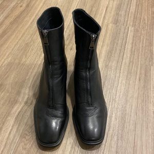 Leather Zara booties with small block heel and front zipper